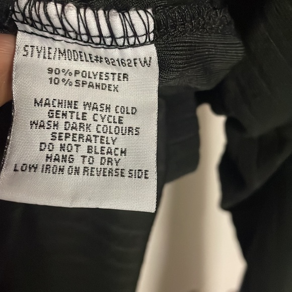 MAJORA Black Turtle Neck Long Sleeve NWOT PRICE DROP‼️ $22 - Picture 5 of 7